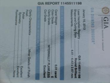 Preview: Diamant im Brillantschliff "E", 0.31 ct, 3x Excellent! mit GIA Report, Lasergravur