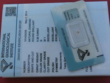 Preview: Diamant im Brillantschliff 0.30 ct, 3x Excellent! mit IGI Report, Lasergravur