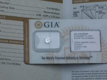 Diamant im Brillantschliff 0.75 ct. Color F, Clarity: VS1 mit GIA Report, Laser Inscription