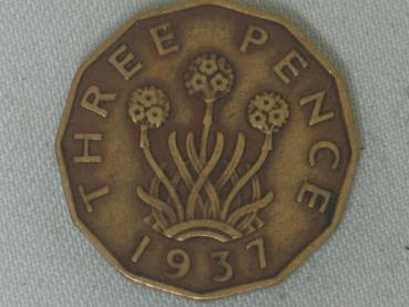 Three Pence "George VI" 1937 aus Nickel / Messing