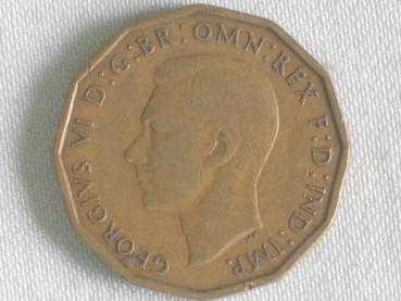 Three Pence "George VI" 1938 aus Nickel / Messing