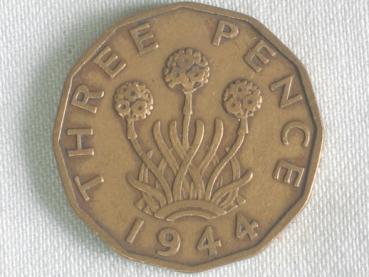Three Pence "George VI" 1944 aus Nickel / Messing