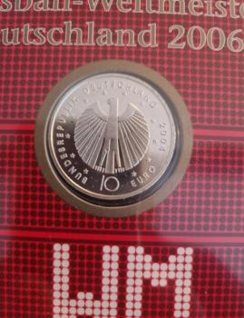 Preview: Numisblatt mit Gedenkmünze 10 EUR Fussball WM 2006 Deutschland 925er Silber