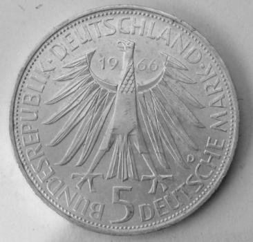 5 DM Gedenkmünze "250. Todestag von Gottfried Wilhelm Leibniz" aus 625er Silber 1967