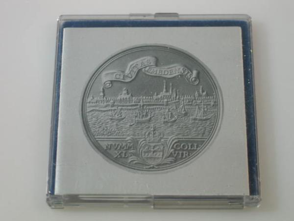 Replik "2 1/2 facher Dukat der Bürgerdeputiereten der Stadt Emden von 1745" aus 500er Silber in OVP