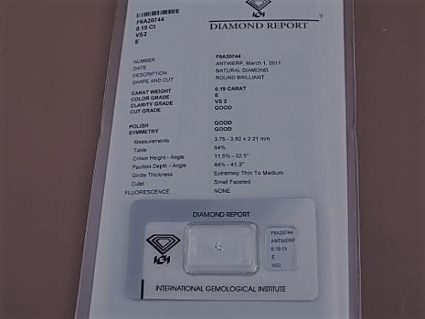 Diamant im Brillantschliff 0.19 ct / E / VS2 / IGI Report