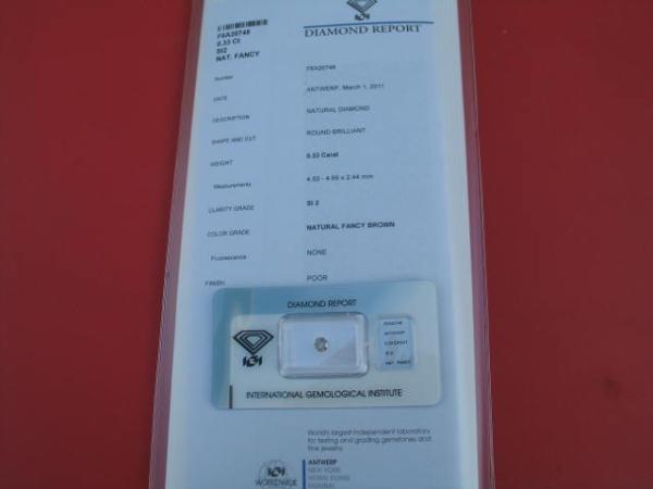 Diamant im Brillantschliff 0.33 ct/ Natural Fancy Brown/ SI2 mit IGI Report