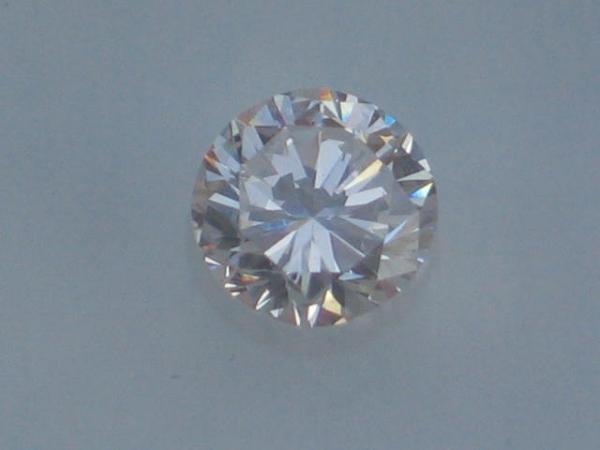 Diamant im Brillantschliff 0.79 ct/ VVS1 mit GIA Report Top Wesselton / F Laser Inscription Registry