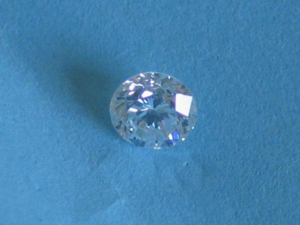 Diamant im Brillantschliff 0.27 ct / SI1 / F / mittel / gut / sehr gut mit DPL Report