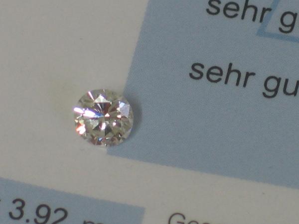 Diamant im Brillantschliff. 1.10 ct / H/ si2/ G/ VG/ VG/ DPL Report