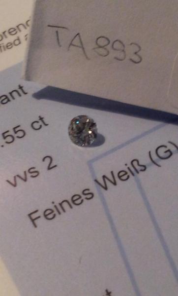 Diamant im Brillantschliff. 0.55 ct / G/ vvs2/ G/ G/ VG/ DPL Report