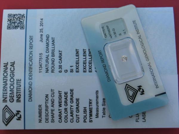 Diamant im Brillantschliff 0.30 ct, 3x Excellent! mit IGI Report, Lasergravur