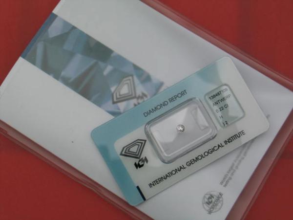 Diamant im Brillantschliff 0.22 ct/ H/ I2/ F/ G/ F/ N mit IGI Report