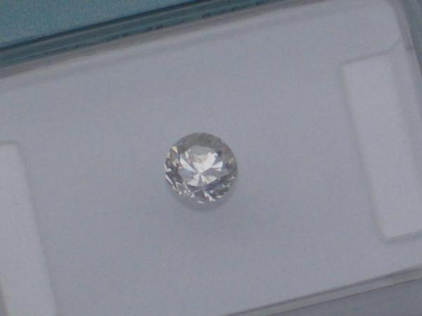 Diamant im Brillantschliff 0.22 ct/ H/ I2/ F/ G/ F/ N mit IGI Report
