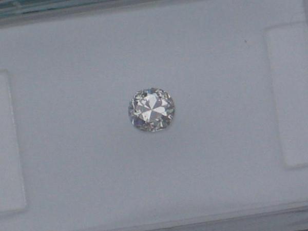 Diamant im Brillantschliff 0.15 ct/ H/ SI2/ F/ G/ F/ N mit IGI Report