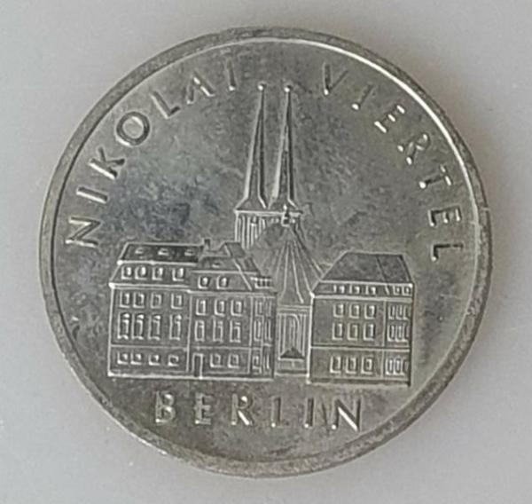 5 Mark "Nikolai Viertel Berlin" 1987 aus Kupfer/ Nickel