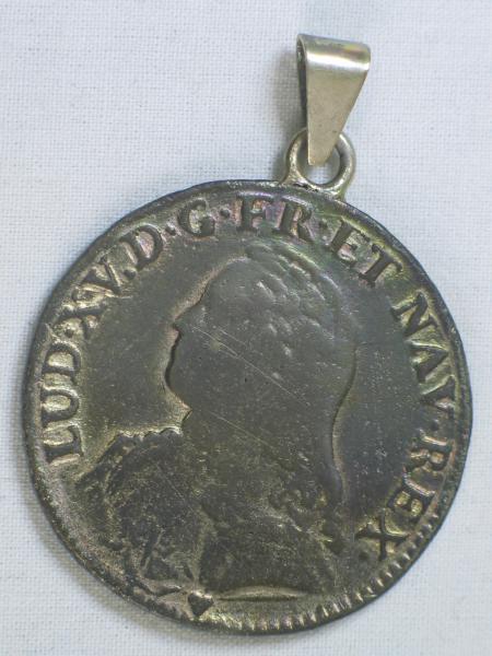 Silber Ecu "Ludwig XV" 1738 mit Anhängeöse für eine Kette