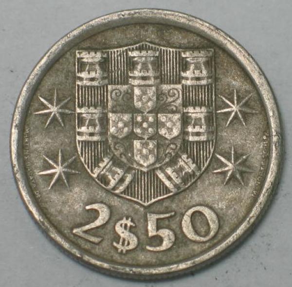 2,5 Escudos 1974, Portugal