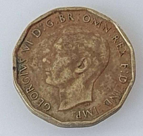 3 Pence -Three Pence- 1942, König Georg VI, Großbritannien