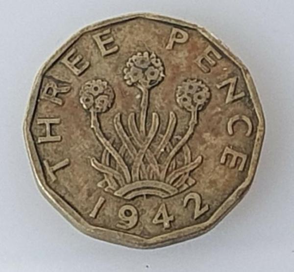 3 Pence -Three Pence- 1942, König Georg VI, Großbritannien