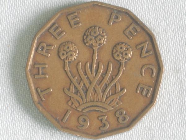 Three Pence "George VI" 1938 aus Nickel / Messing