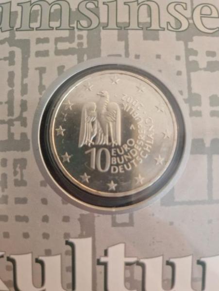 Numisblatt 04/2002 mit Gedenkmünze 10 EUR Museumsinsel Berlin 925er Silber