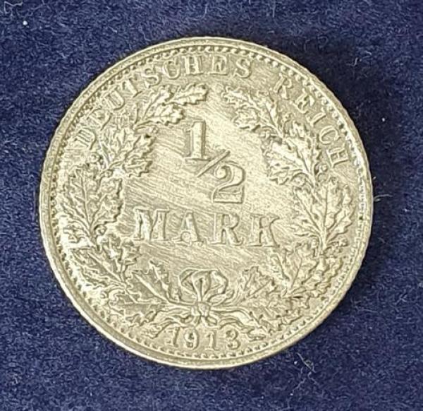 1/2 Mark - Wilhelm II Typ 2 - kleiner Schild, 1913 G Deutschland, 900er Silbermünze