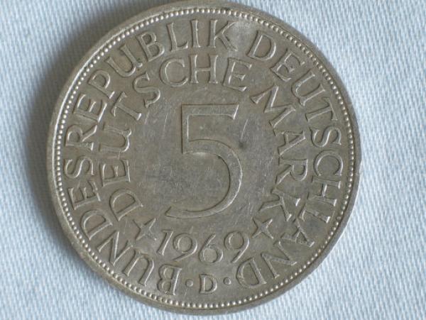 B621 "Silberadler" 5 DM aus 625er Silber 1969 D