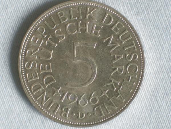 5 DM Silberadler aus 625er Silber 1966 D