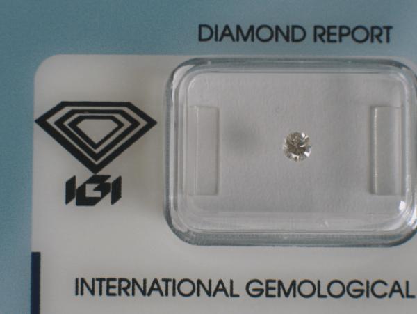 Diamant im Brillantschliff 0.14 ct / SI1 / F / Fair / mit IGI Report