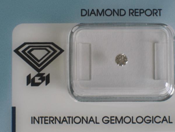 Diamant im Brillantschliff 0.13 ct / VS2 / G / Good / mit IGI Report