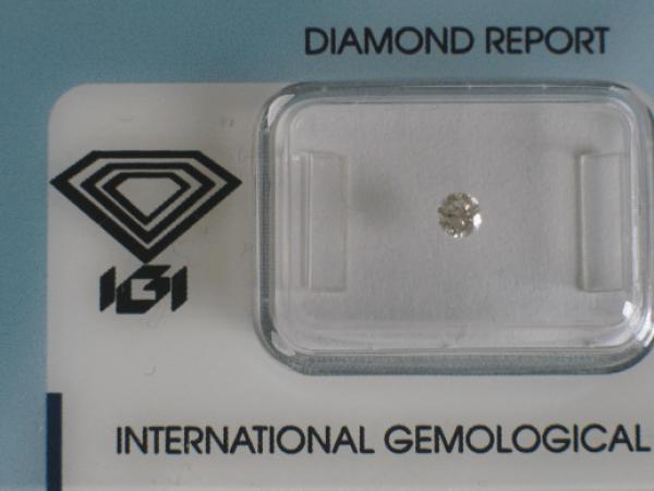 Diamant im Brillantschliff 0.13 ct / VS1 / G / Good / mit IGI Report