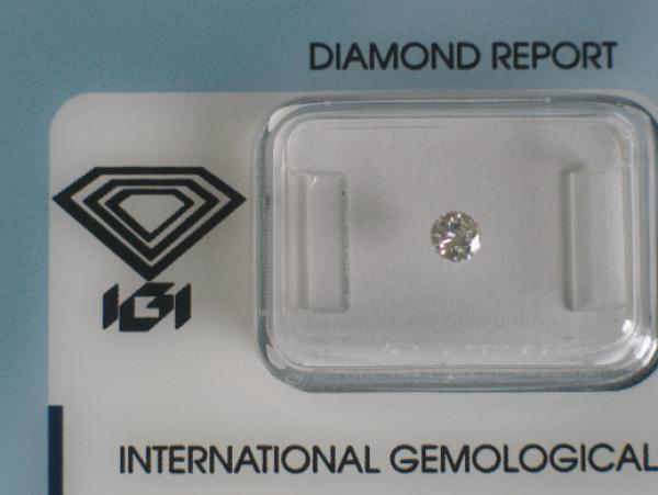 Diamant im Brillantschliff 0.17 ct / SI1 / F / Good / mit IGI Report
