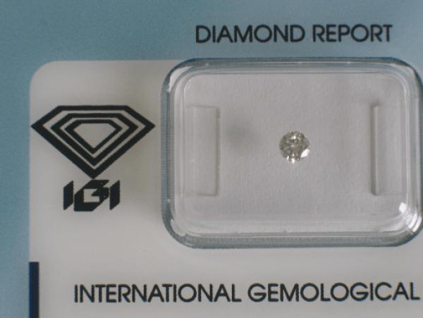 Diamant im Brillantschliff 0.14 ct / SI2 / G / Good / mit IGI Report