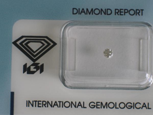 Diamant im Brillantschliff 0.11 ct / SI2 / E / Fair / mit IGI Report