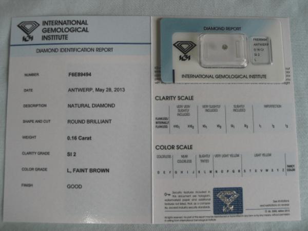 Diamant im Brillantschliff 0.16 ct / SI2 / L, Faint Brown / Good / mit IGI Report