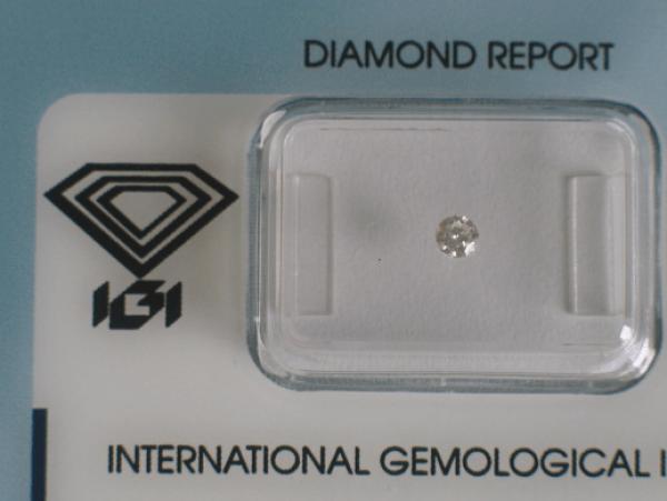 Diamant im Brillantschliff 0.11 ct / SI2 / G / Fair / mit IGI Report