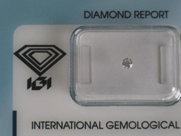 Diamant im Brillantschliff 0.09 ct / SI1 / F / Fair / mit IGI Report