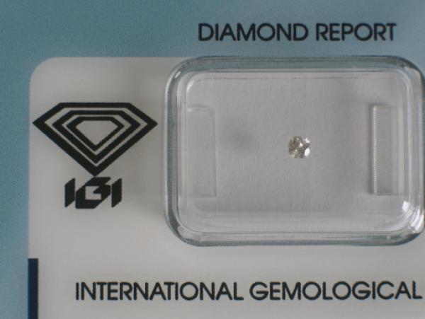 Diamant im Brillantschliff 0.06 ct / I2 / G / Fair / mit IGI Report