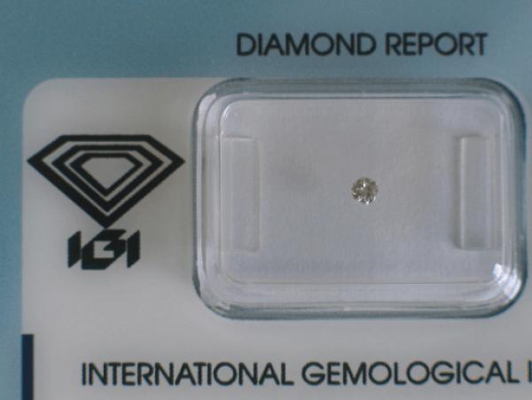 Diamant im Brillantschliff 0.04 ct / VS1 / J / Good / mit IGI Report