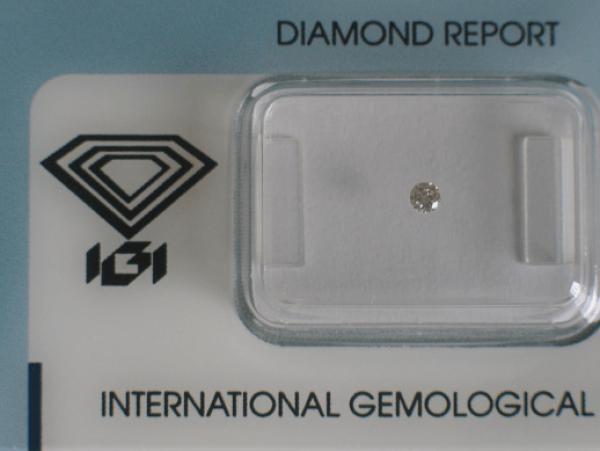 Diamant im Brillantschliff 0.05 ct / VS1 / E / Fair / mit IGI Report