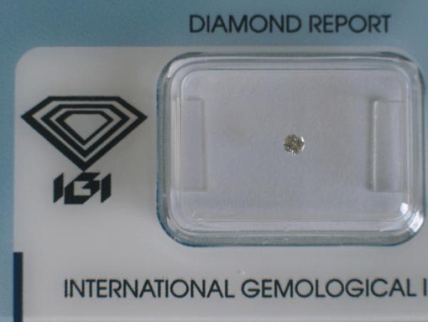 Diamant im Brillantschliff 0.05 ct / VS1 / G / Fair / mit IGI Report