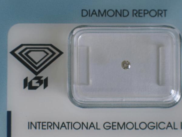 Diamant im Brillantschliff 0.05 ct / VVS2 / F / Good / mit IGI Report