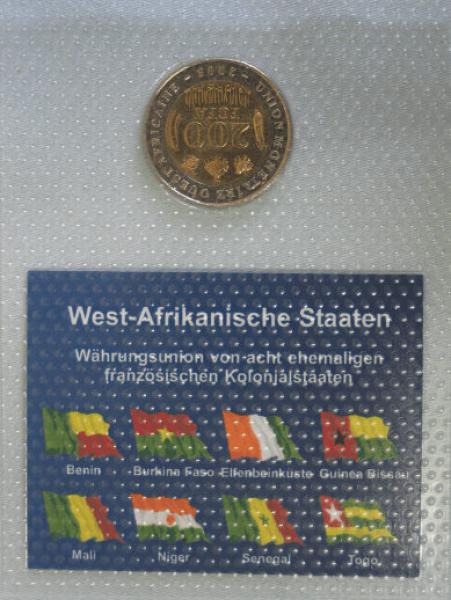 100 Francs aus der Zentralafrikanischen Waehrungsunion 2006