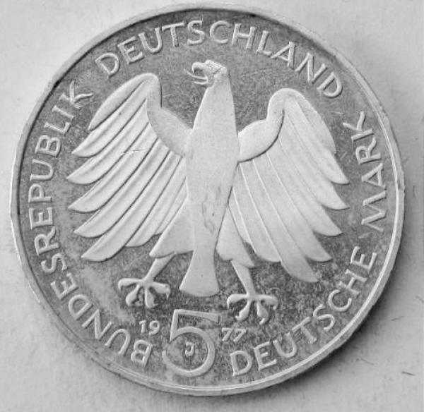 5 DM Gedenkmünze "200. Geburtstag von Carl Friedrich Gauss" aus 625er Silber 1977