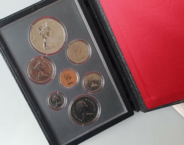 Münzsatz -The Griffon- 1979, polierte Platte in Etui, Kanada, Ag/Ni/Bronze